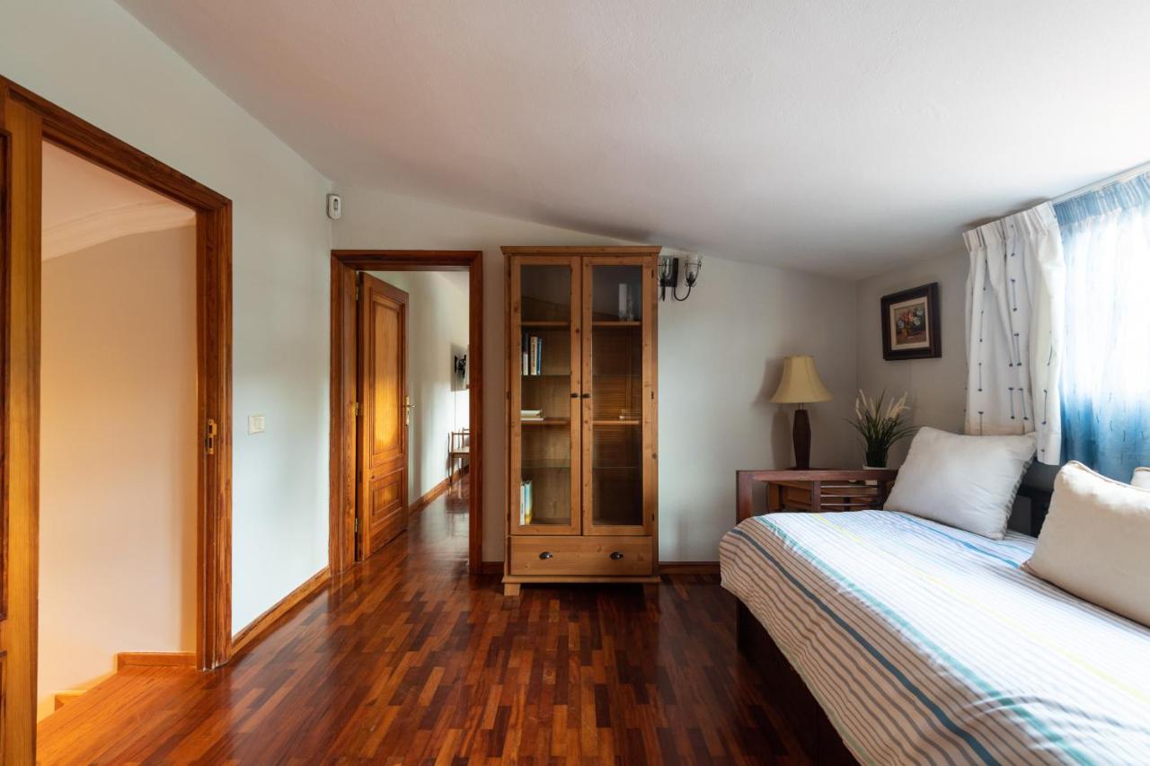 5Br Home - Pool Parking & Tennis Court Лас-Пальмас-де-Гран-Канария Экстерьер фото